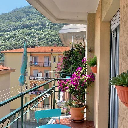 Appartamento Biker'S Blue Cove Finale Ligure Esterno foto